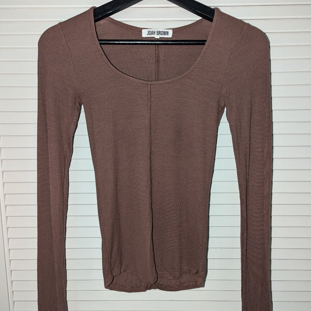 Joah Brown Classic Ribbed Scoop Long Sleeve - Picture 2 of 3